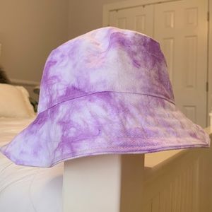 tie-dye bucket hat!
